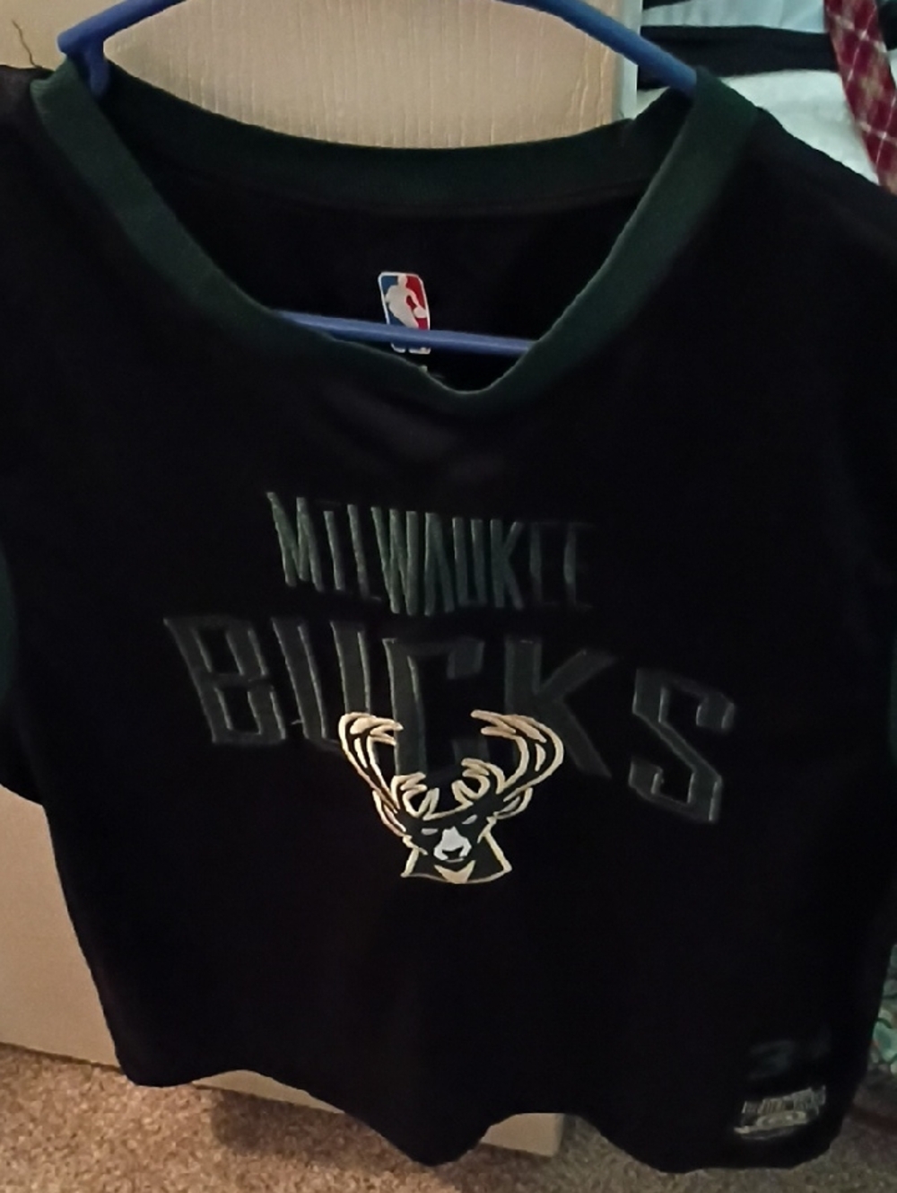 NBA Milwaukee Bucks Black and Green Men's Jersey Tee